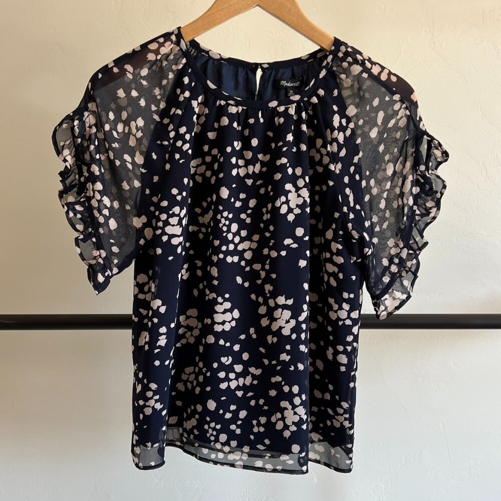 NWT Madewell Dark Navy Ruffle Sleeve Top in Drifting Petals XS